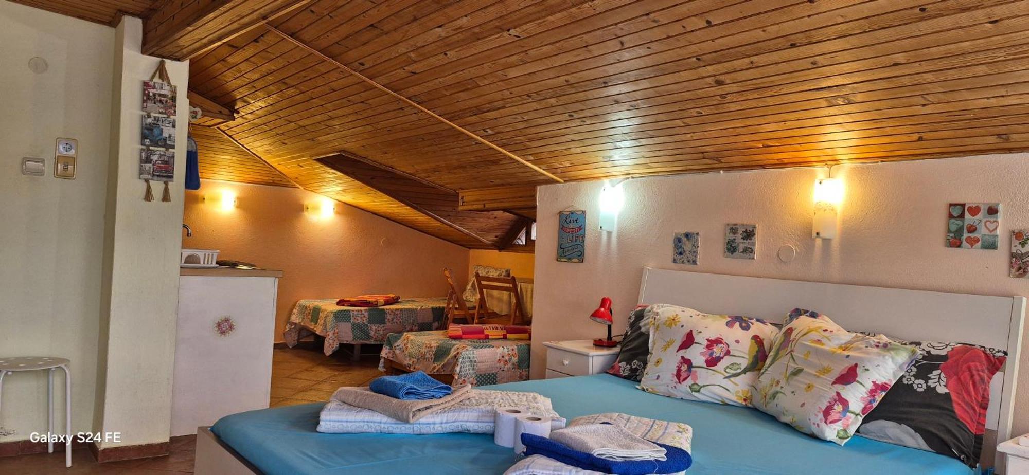 Guest House Fanny Sinemoretz Rum bild